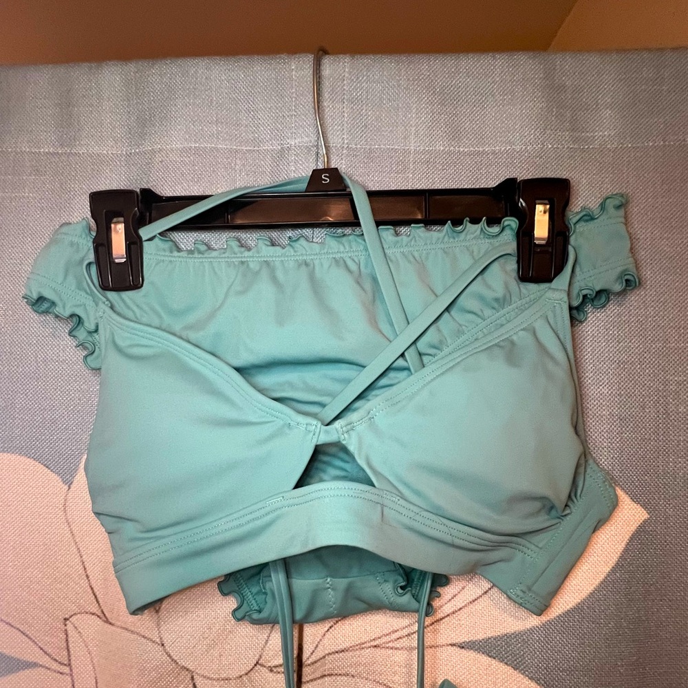 Teal Ruffle Bikini 🩵✨👙